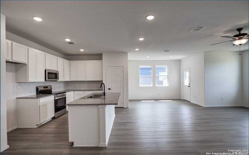 309 Jills Path, Seguin, TX 78155, 3 Bedrooms Bedrooms, ,2 BathroomsBathrooms,Residential,For Sale,309 Jills Path,0,1862161