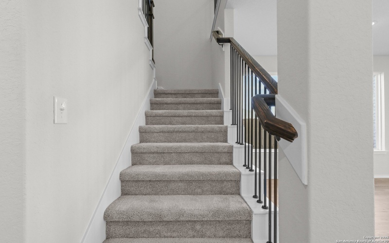 646 Broomsedge St, New Braunfels, TX 78130, 4 Habitaciones Habitaciones , ,2 BañosBaños,Residential,En Venta,646 Broomsedge St,0,1862481