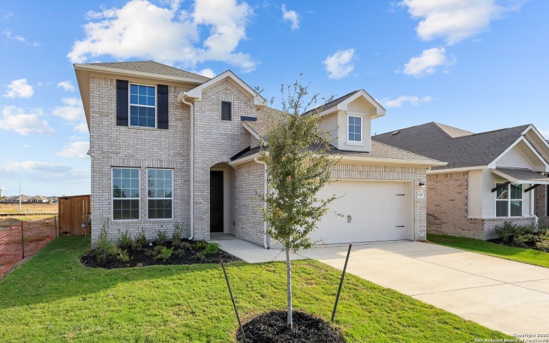 646 Broomsedge St, New Braunfels, TX 78130, 4 Habitaciones Habitaciones , ,2 BañosBaños,Residential,En Venta,646 Broomsedge St,0,1862481