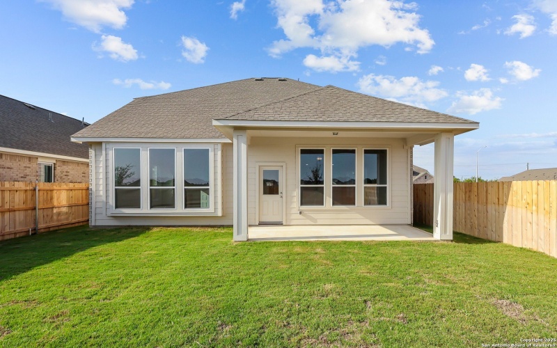 646 Broomsedge St, New Braunfels, TX 78130, 4 Habitaciones Habitaciones , ,2 BañosBaños,Residential,En Venta,646 Broomsedge St,0,1862481