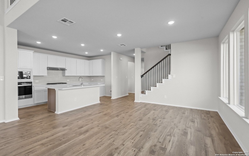 646 Broomsedge St, New Braunfels, TX 78130, 4 Habitaciones Habitaciones , ,2 BañosBaños,Residential,En Venta,646 Broomsedge St,0,1862481