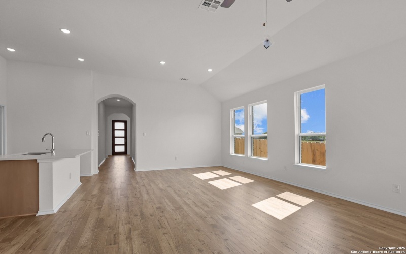 649 Broomsedge St, New Braunfels, TX 78130, 3 Bedrooms Bedrooms, ,2 BathroomsBathrooms,Residential,For Sale,649 Broomsedge St,0,1862485