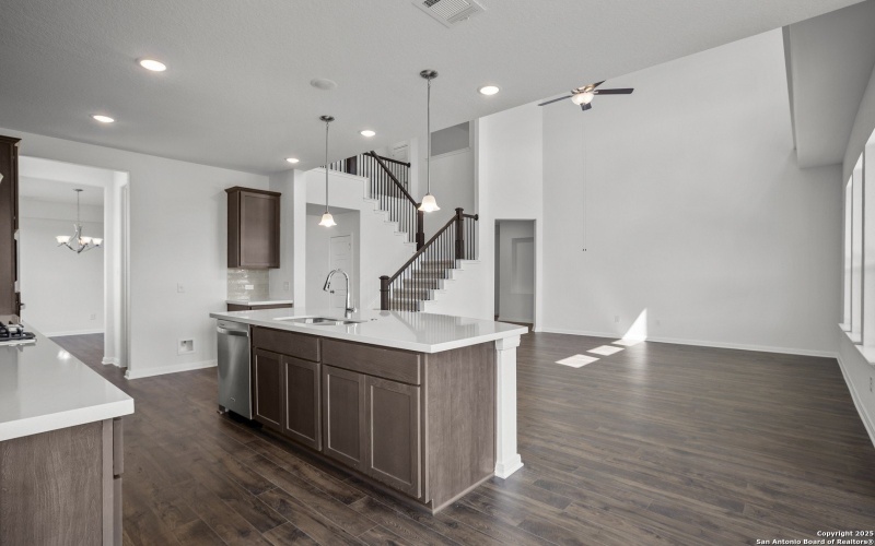 2804 Reeves Ln, Schertz, TX 78108, 5 Bedrooms Bedrooms, ,5 BathroomsBathrooms,Residential,For Sale,2804 Reeves Ln,0,1862523