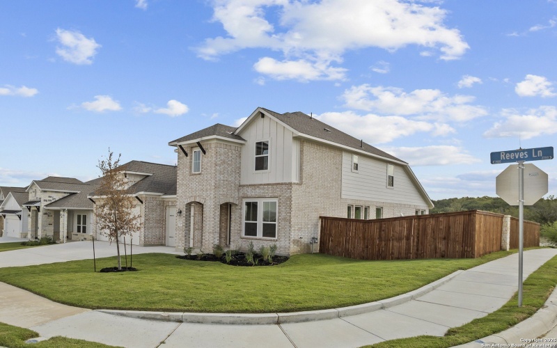 2804 Reeves Ln, Schertz, TX 78108, 5 Bedrooms Bedrooms, ,5 BathroomsBathrooms,Residential,For Sale,2804 Reeves Ln,0,1862523