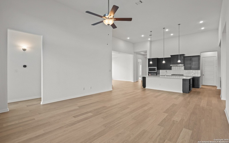 4523 Yoakum Valley, Schertz, TX 78108, 4 Bedrooms Bedrooms, ,5 BathroomsBathrooms,Residential,For Sale,4523 Yoakum Valley,0,1864778