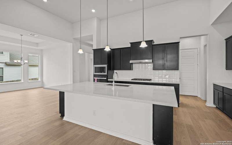 4523 Yoakum Valley, Schertz, TX 78108, 4 Bedrooms Bedrooms, ,5 BathroomsBathrooms,Residential,For Sale,4523 Yoakum Valley,0,1864778