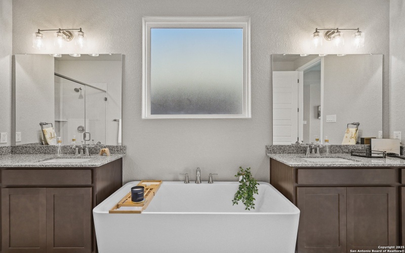 283 Jereth Crossing, Castroville, TX 78009, 5 Bedrooms Bedrooms, ,3 BathroomsBathrooms,Residential,For Sale,283 Jereth Crossing,0,1864882