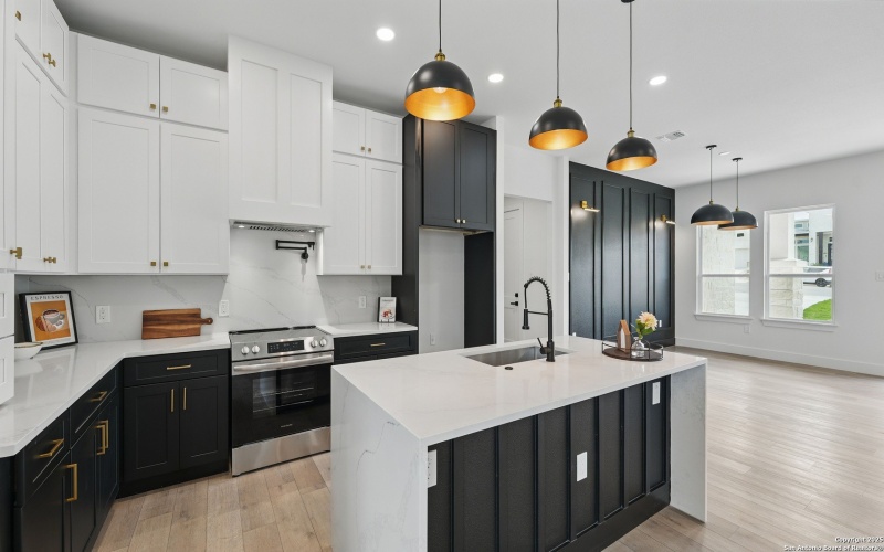 104 Creede St, Boerne, TX 78006, 3 Bedrooms Bedrooms, ,3 BathroomsBathrooms,Residential,For Sale,104 Creede St,0,1865687