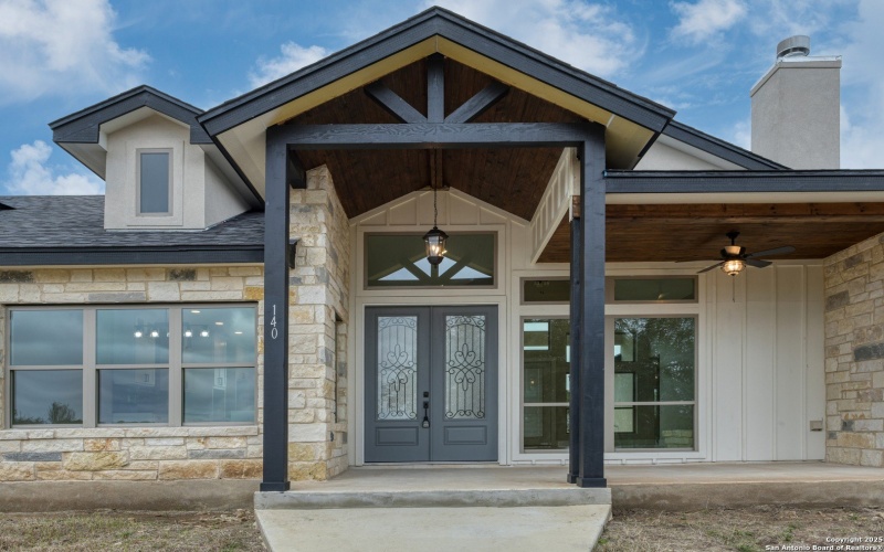 140 Horsehoe Falls, Bandera, TX 78003, 4 Habitaciones Habitaciones , ,3 BañosBaños,Residential,En Venta,140 Horsehoe Falls,0,1867367