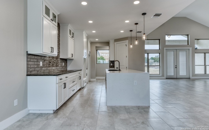 140 Horsehoe Falls, Bandera, TX 78003, 4 Habitaciones Habitaciones , ,3 BañosBaños,Residential,En Venta,140 Horsehoe Falls,0,1867367