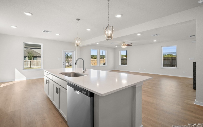 13203 Gustave Grove, San Antonio, TX 78253, 4 Habitaciones Habitaciones , ,2 BañosBaños,Residential,En Venta,13203 Gustave Grove,0,1868326