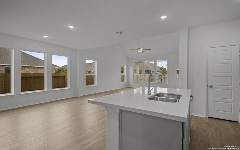 12511 Sylvanite, San Antonio, TX 78254, 4 Habitaciones Habitaciones , ,2 BañosBaños,Residential,En Venta,12511 Sylvanite,0,1834176