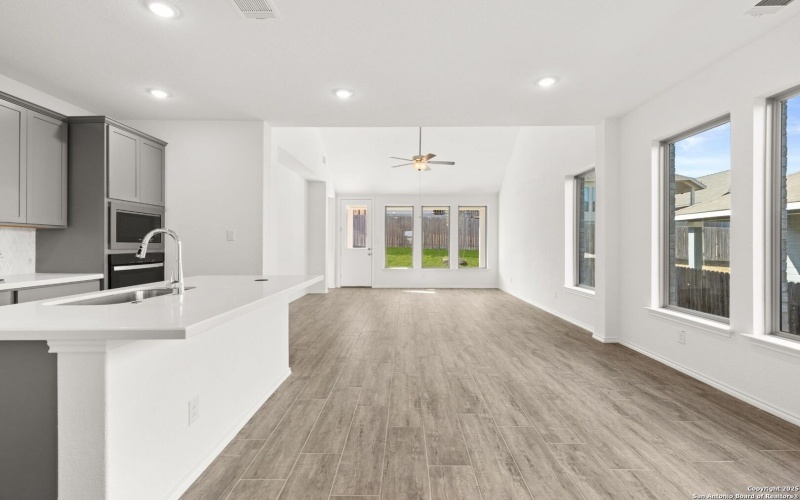 2629 White Willow, San Antonio, TX 78245, 4 Bedrooms Bedrooms, ,3 BathroomsBathrooms,Residential,For Sale,2629 White Willow,0,1835801