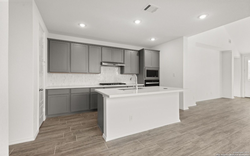 2629 White Willow, San Antonio, TX 78245, 4 Bedrooms Bedrooms, ,3 BathroomsBathrooms,Residential,For Sale,2629 White Willow,0,1835801