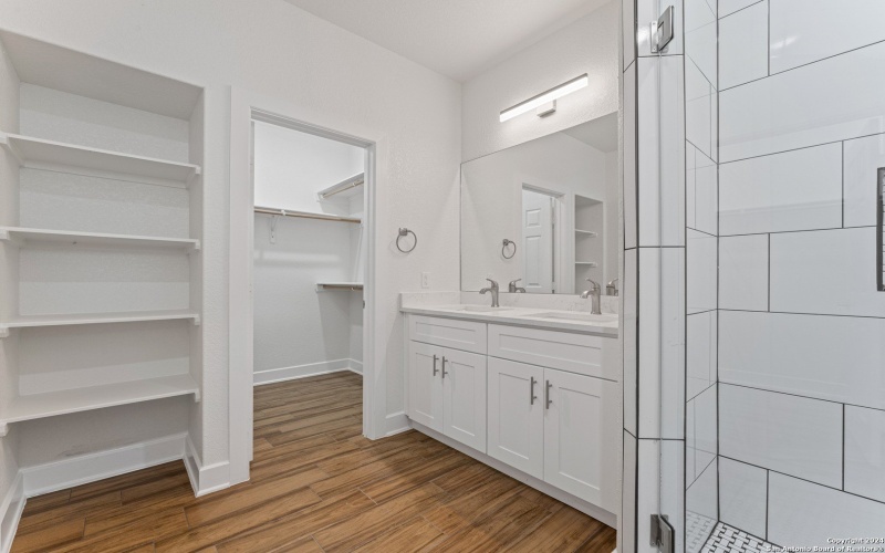 2115 SW 19TH ST, San Antonio, TX 78207, 3 Habitaciones Habitaciones , ,2 BañosBaños,Residential,En Venta,2115 SW 19TH ST,0,1838357