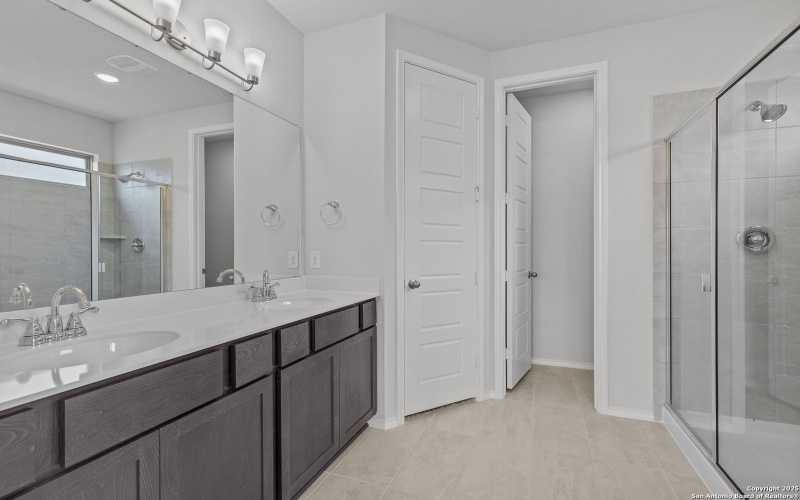 2439 Tinkerton, San Antonio, TX 78245, 4 Habitaciones Habitaciones , ,3 BañosBaños,Residential,En Venta,2439 Tinkerton,0,1838749