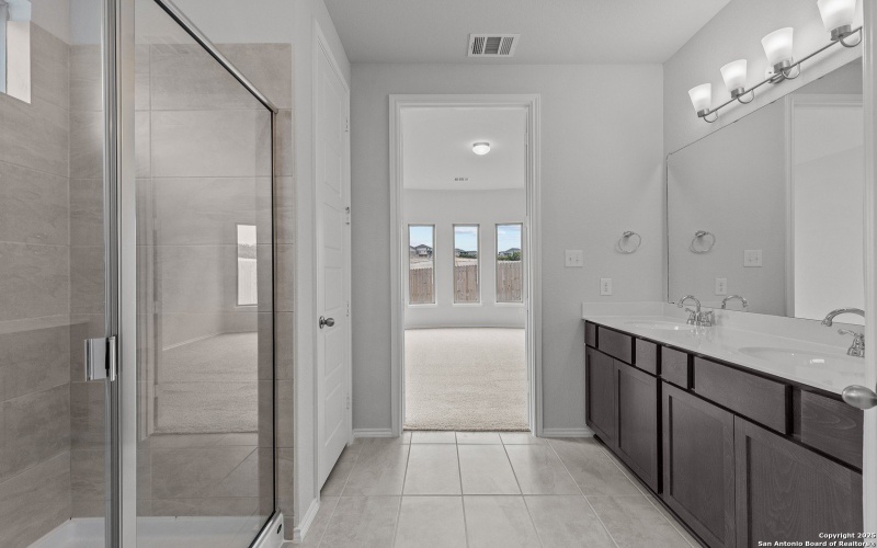 2439 Tinkerton, San Antonio, TX 78245, 4 Habitaciones Habitaciones , ,3 BañosBaños,Residential,En Venta,2439 Tinkerton,0,1838749