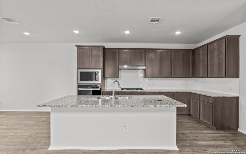 2439 Tinkerton, San Antonio, TX 78245, 4 Habitaciones Habitaciones , ,3 BañosBaños,Residential,En Venta,2439 Tinkerton,0,1838749