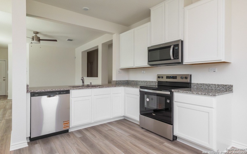 421 Horizon place, Seguin, TX 78155, 3 Bedrooms Bedrooms, ,2 BathroomsBathrooms,Residential,For Sale,421 Horizon place,0,1840730