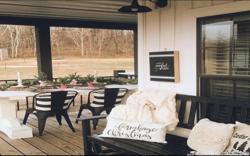 4915 Palomino Way, San Marcos, TX 78666, 4 Habitaciones Habitaciones , ,3 BañosBaños,Residential,En Venta,4915 Palomino Way,0,1841198