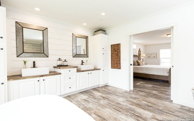 4915 Palomino Way, San Marcos, TX 78666, 4 Habitaciones Habitaciones , ,3 BañosBaños,Residential,En Venta,4915 Palomino Way,0,1841198