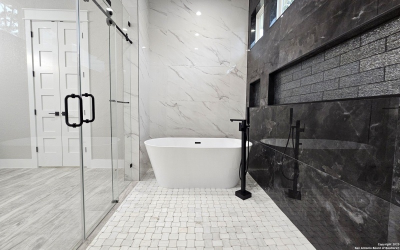 1501 Tramonto, New Braunfels, TX 78132, 4 Bedrooms Bedrooms, ,3 BathroomsBathrooms,Residential,For Sale,1501 Tramonto,0,1846978