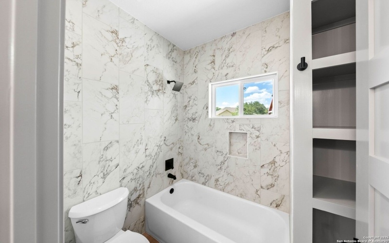 101 Vintage Run Dr, La Vernia, TX 78121, 3 Bedrooms Bedrooms, ,2 BathroomsBathrooms,Residential,For Sale,101 Vintage Run Dr,0,1848485