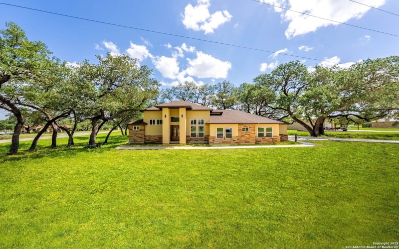 101 Vintage Run Dr, La Vernia, TX 78121, 3 Bedrooms Bedrooms, ,2 BathroomsBathrooms,Residential,For Sale,101 Vintage Run Dr,0,1848485