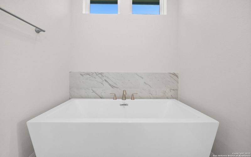 141 Rosanna Ridge, Universal City, TX 78148-3464, 3 Habitaciones Habitaciones , ,2 BañosBaños,Residential,En Venta,141 Rosanna Ridge,0,1848862