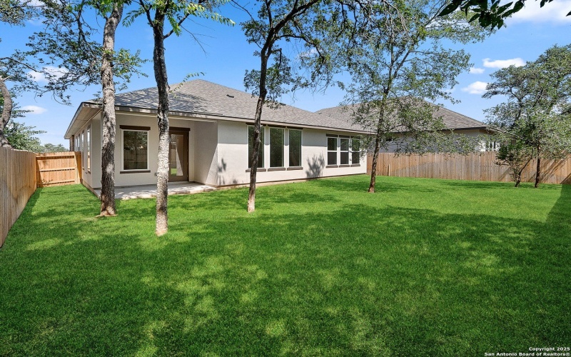 141 Rosanna Ridge, Universal City, TX 78148-3464, 3 Habitaciones Habitaciones , ,2 BañosBaños,Residential,En Venta,141 Rosanna Ridge,0,1848862