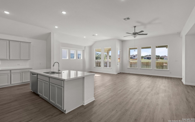 293 Ainslie St W, Castroville, TX 78009, 3 Bedrooms Bedrooms, ,2 BathroomsBathrooms,Residential,For Sale,293 Ainslie St W,0,1850949