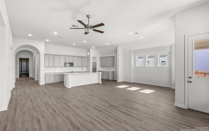 293 Ainslie St W, Castroville, TX 78009, 3 Bedrooms Bedrooms, ,2 BathroomsBathrooms,Residential,For Sale,293 Ainslie St W,0,1850949