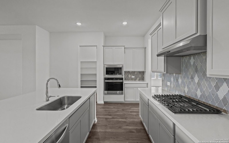 2808 Reeves Ln, Schertz, TX 78108, 4 Bedrooms Bedrooms, ,3 BathroomsBathrooms,Residential,For Sale,2808 Reeves Ln,0,1852876