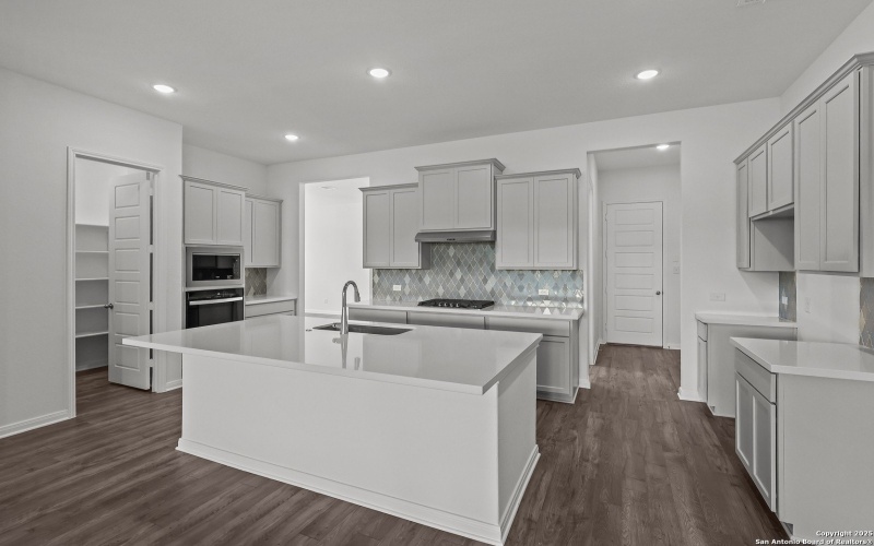 2808 Reeves Ln, Schertz, TX 78108, 4 Bedrooms Bedrooms, ,3 BathroomsBathrooms,Residential,For Sale,2808 Reeves Ln,0,1852876