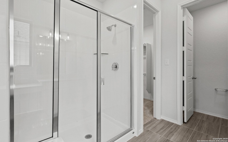 1020 Windflower, New Braunfels, TX 78130, 4 Habitaciones Habitaciones , ,3 BañosBaños,Residential,En Venta,1020 Windflower,0,1852938