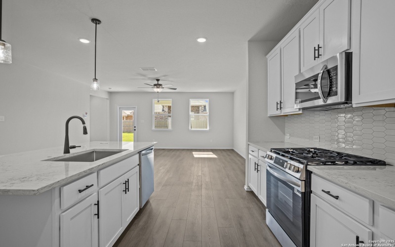 7420 Cremorne, San Antonio, TX 78109, 4 Bedrooms Bedrooms, ,3 BathroomsBathrooms,Residential,For Sale,7420 Cremorne,0,1877259