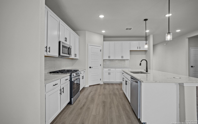 7420 Cremorne, San Antonio, TX 78109, 4 Bedrooms Bedrooms, ,3 BathroomsBathrooms,Residential,For Sale,7420 Cremorne,0,1877259