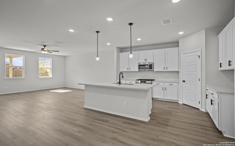 7420 Cremorne, San Antonio, TX 78109, 4 Bedrooms Bedrooms, ,3 BathroomsBathrooms,Residential,For Sale,7420 Cremorne,0,1877259