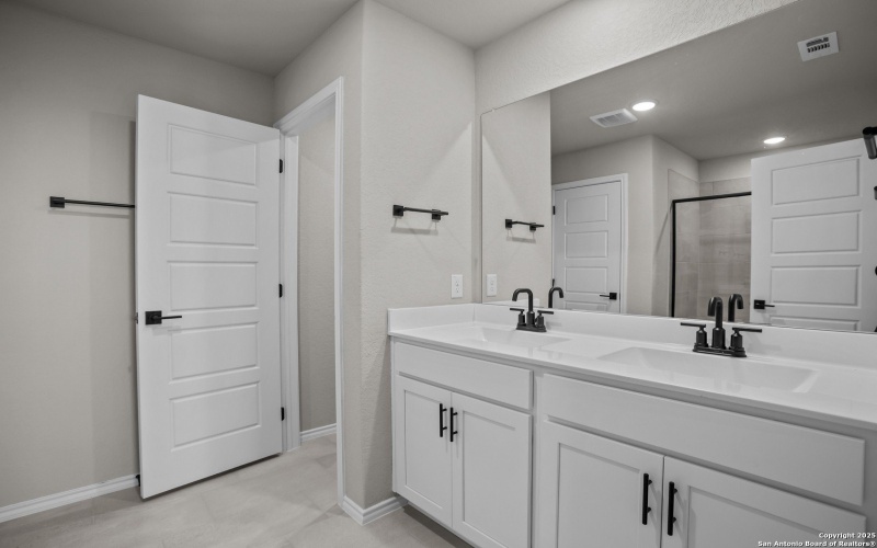 3230 Blantyre, Converse, TX 78109, 4 Bedrooms Bedrooms, ,2 BathroomsBathrooms,Residential,For Sale,3230 Blantyre,0,1877260