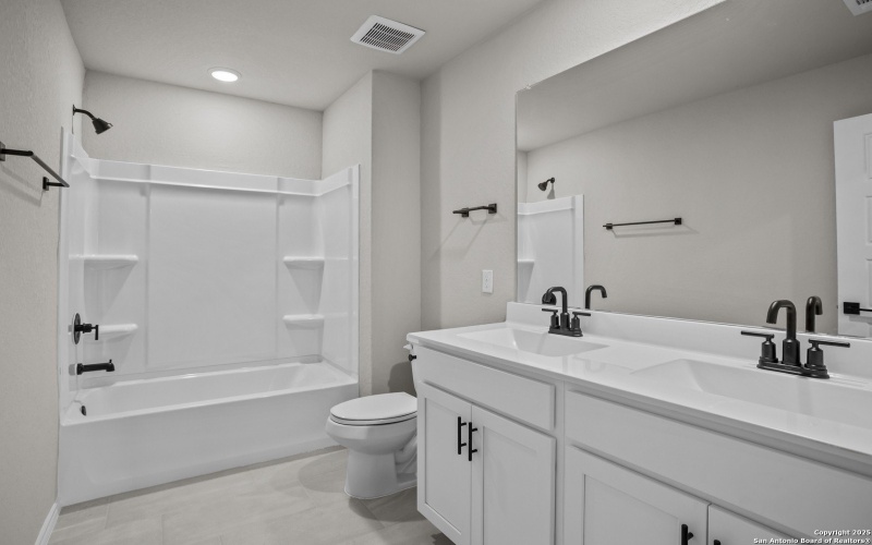 3230 Blantyre, Converse, TX 78109, 4 Bedrooms Bedrooms, ,2 BathroomsBathrooms,Residential,For Sale,3230 Blantyre,0,1877260