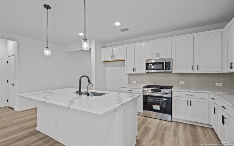 7424 Cremorne, Converse, TX 78109, 4 Habitaciones Habitaciones , ,3 BañosBaños,Residential,En Venta,7424 Cremorne,0,1877262