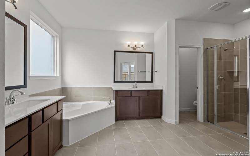 4544 Yoakum Valley, Schertz, TX 78108, 5 Habitaciones Habitaciones , ,5 BañosBaños,Residential,En Venta,4544 Yoakum Valley,0,1878083