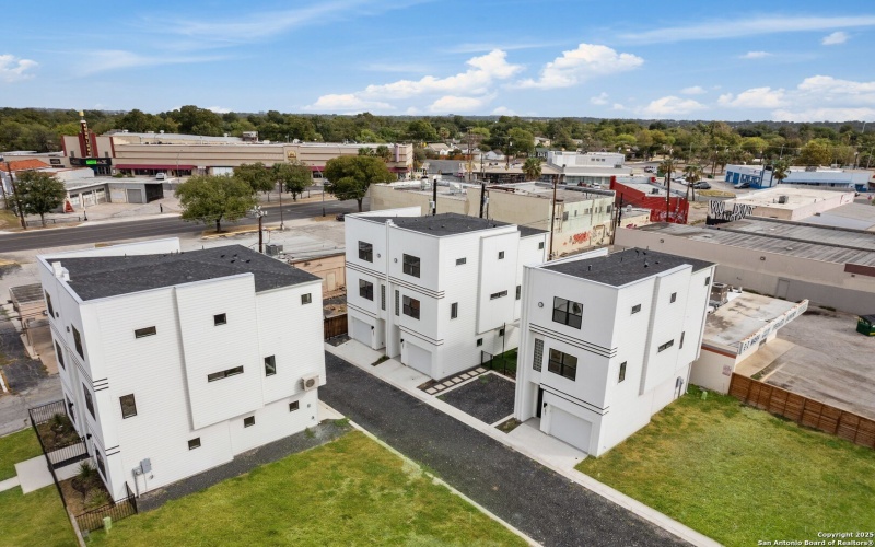 1735 W Gramercy unit: 301 #301, San Antonio, TX 78201, 2 Bedrooms Bedrooms, ,2 BathroomsBathrooms,Residential,For Sale,1735 W Gramercy unit: 301,0,1878123