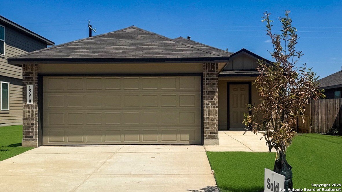 15510 Lemon Pepper Creek, Von Ormy, TX 78073, 4 Bedrooms Bedrooms, ,2 BathroomsBathrooms,Residential,For Sale,15510 Lemon Pepper Creek,0,1878362