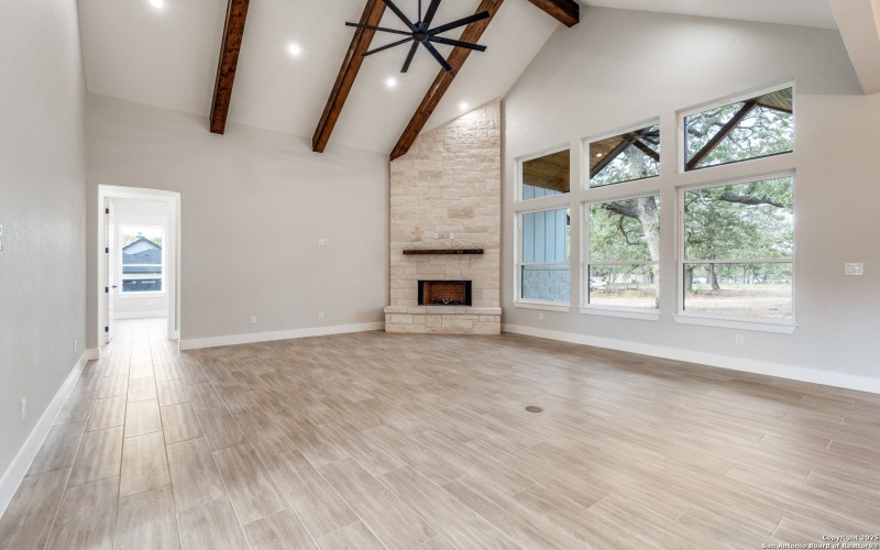 113 Pioneer Trail, Adkins, TX 78101, 5 Bedrooms Bedrooms, ,3 BathroomsBathrooms,Residential,For Sale,113 Pioneer Trail,0,1878480