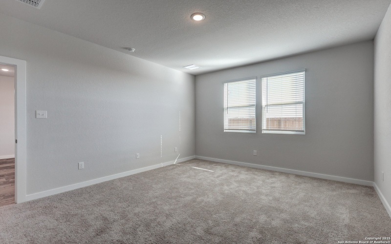 9982 Forestier Grn, San Antonio, TX 78214, 5 Habitaciones Habitaciones , ,3 BañosBaños,Residential,En Venta,9982 Forestier Grn,0,1879271