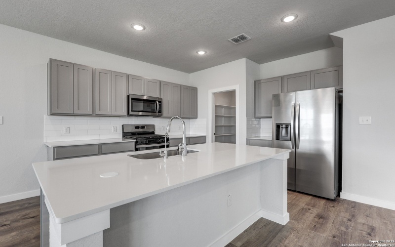 9990 Forestier Grn, San Antonio, TX 78214, 4 Habitaciones Habitaciones , ,3 BañosBaños,Residential,En Venta,9990 Forestier Grn,0,1879297