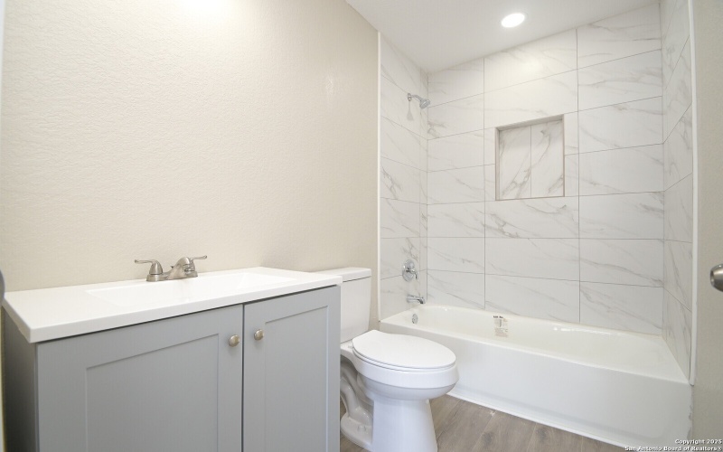 165 N San Felipe, San Antonio, TX 78237, 3 Bedrooms Bedrooms, ,2 BathroomsBathrooms,Residential,For Sale,165 N San Felipe,0,1879454