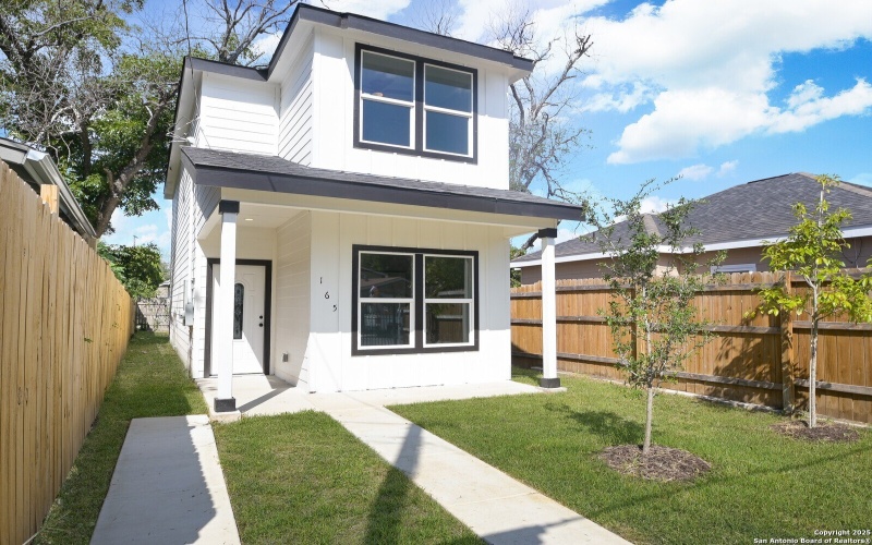 165 N San Felipe, San Antonio, TX 78237, 3 Bedrooms Bedrooms, ,2 BathroomsBathrooms,Residential,For Sale,165 N San Felipe,0,1879454