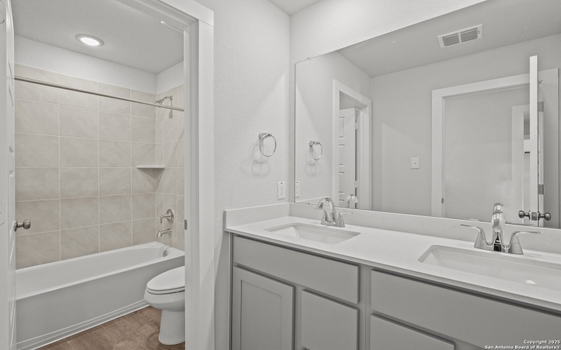 8914 WILDWOOD PASS, San Antonio, TX 78254, 4 Habitaciones Habitaciones , ,2 BañosBaños,Residential,En Venta,8914 WILDWOOD PASS,0,1879758